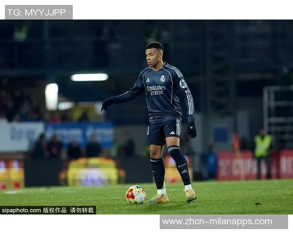 姆巴佩底线强突制造对手乌龙助皇马2-0领先塔拉维亚