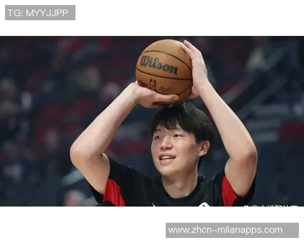 杨瀚森在场上展现更强对抗性与进攻存在感提升的全新表现